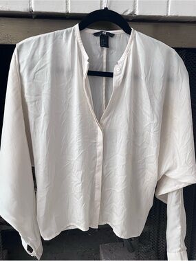 H&M Women's Cream Button-Front Collarless Blouse